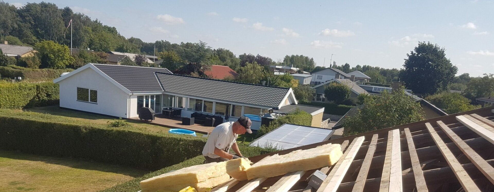 Efterisolering af loft i forbindelse med udskiftning af eternittag